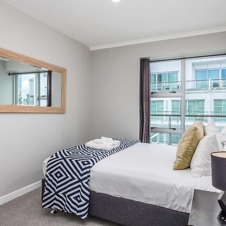 Beautiful Renovated 2 X Bdrm,Perfect Location Apartment โอ๊คแลนด์ ภายนอก รูปภาพ