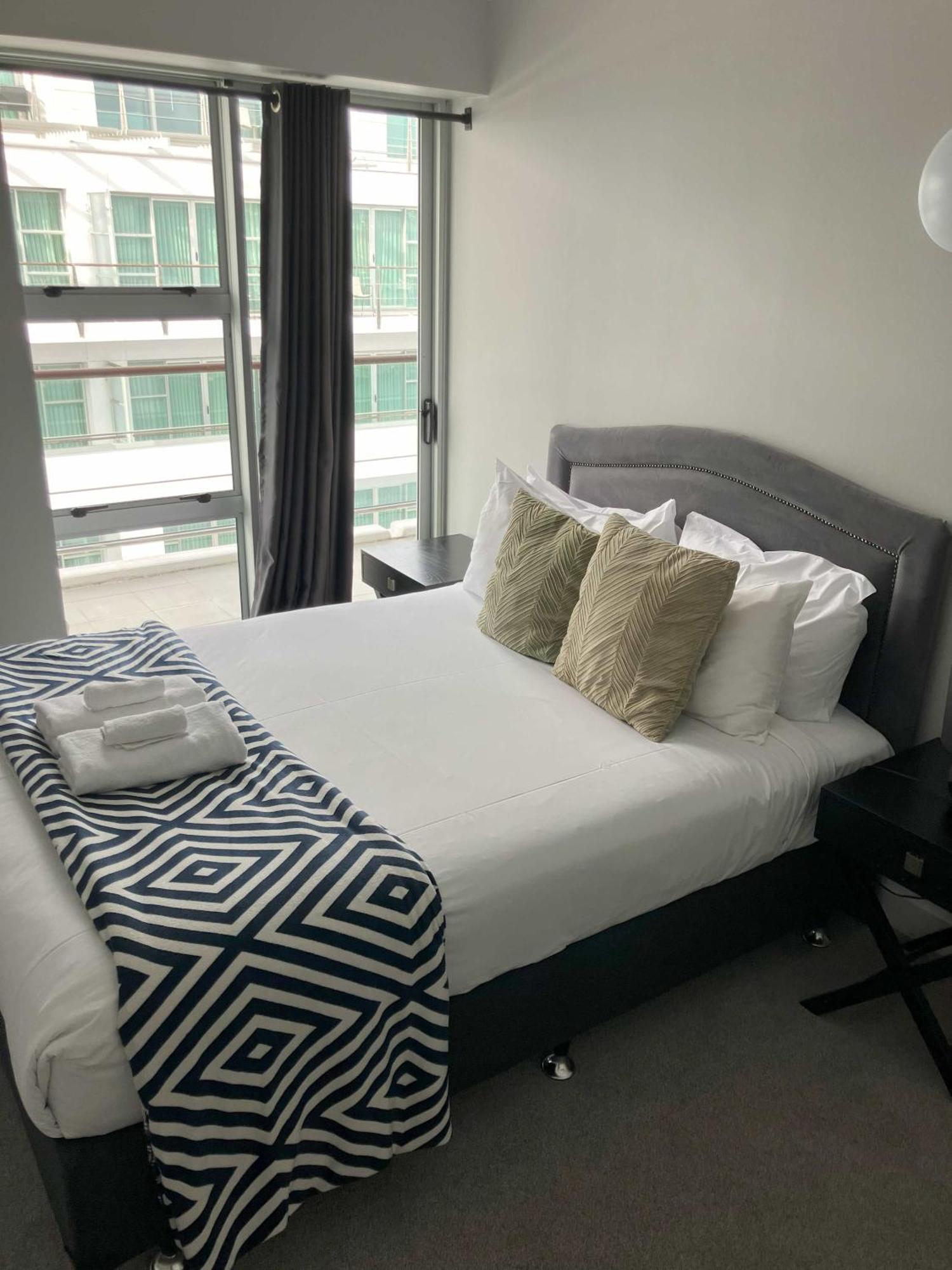 Beautiful Renovated 2 X Bdrm,Perfect Location Apartment โอ๊คแลนด์ ภายนอก รูปภาพ